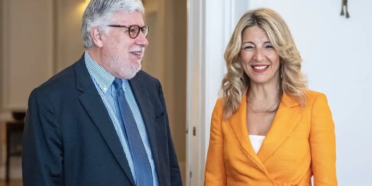 Yolanda Díaz ficha al embajador en la ONU como ‘número dos’ de su candidatura