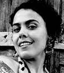 ‘Ojalá exista la poesía’, disertación escénica de la poeta mexicana Sara Raca