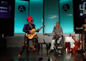 Iberoamérica festeja su día con un debate sobre ciencia y el ritmo de Carlinhos Brown