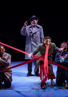 Els Joglars vuelve a los Teatros del Canal con ‘Señor Ruiseñor’