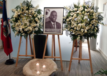 La comunidad haitiana se vuelca en la vigilia por Jovenel Moïse