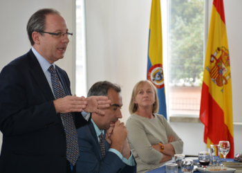 Dastis deja sin destino al cónsul investigado por un accidente en Bogotá