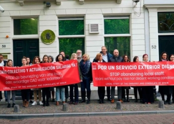 El Congreso insta al Gobierno a resolver la situación del personal laboral del Servicio Exterior