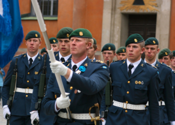 España ve “numerosos escollos” en la reintroducción de la mili en Suecia