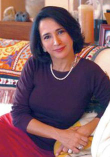 La Embajada Dominicana presenta a Soledad Álvarez en la Feria del Libro