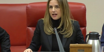 La socialista Susana Sumelzo repite como presidenta de la Comisión Mixta de la UE