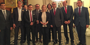 La ministra de Turismo de Túnez reclama a la UE apoyo para consolidar su democracia