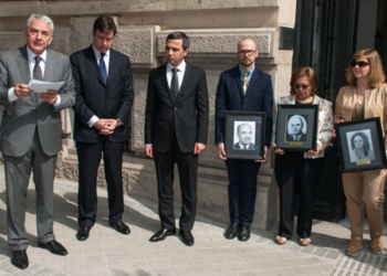 La Embajada de Turquía conmemora el asesinato de tres de sus diplomáticos