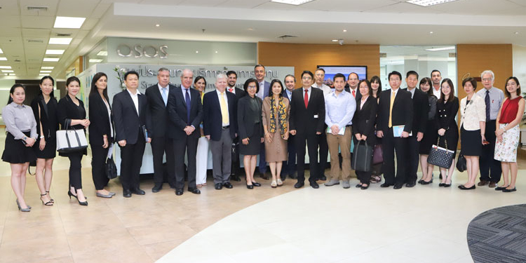 Los participantes en el Foro.