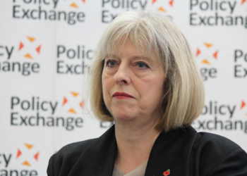 May asegura a Picardo que mantiene el compromiso del Gobierno con Gibraltar