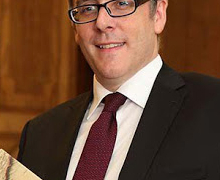 La Embajada irlandesa presenta el último libro del escritor Tim Fanning