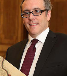 La Embajada irlandesa presenta el último libro del escritor Tim Fanning