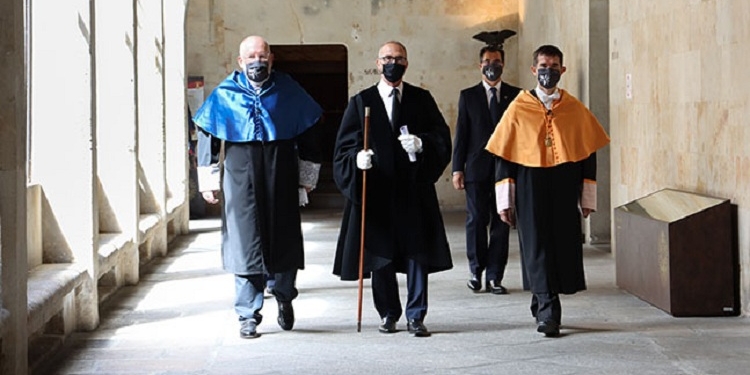 Sánchez Galán destaca el liderazgo de Timmermans al frente del Pacto Verde Europeo