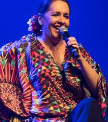 Concierto de jazz mexicano con la cantante Tonana, en Casa de México