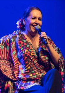 Concierto de jazz mexicano con la cantante Tonana, en Casa de México