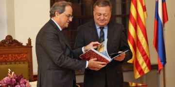 Torra con el alcalde de Liubliana. Foto: @QuimTorraiPla