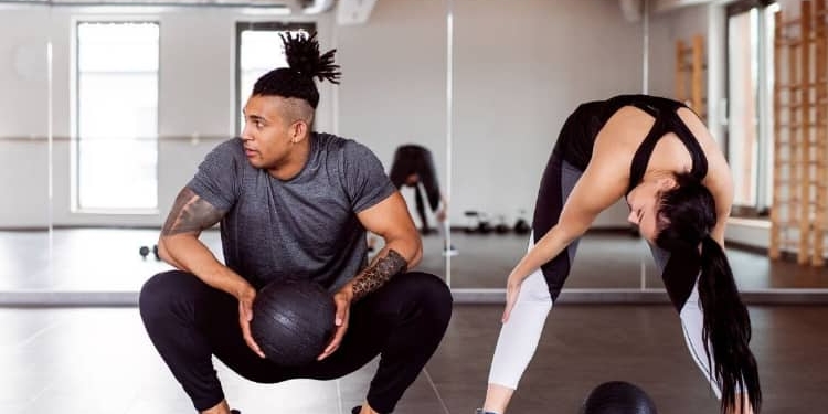 El curso de Turinabol y Sustanon para el peso