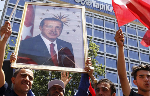 Jueces para la Democracia pide la liberación de los magistrados detenidos en Turquía