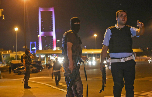 España condena “sin reservas” el intento de golpe de Estado en Turquía