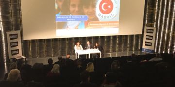 El embajador de Turquía pide más ayuda internacional para los refugiados sirios