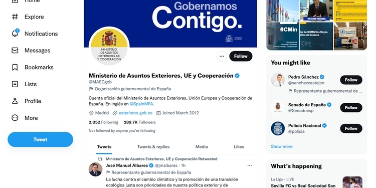 Exteriores externaliza por 150.000 euros la gestión de sus redes sociales