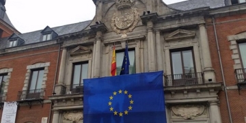 Los españoles son los más optimistas, proeuropeos y liberales de la UE