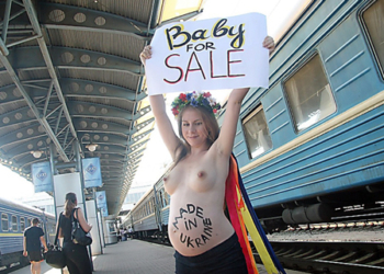 Exteriores desaconseja acudir a “vientres de alquiler” en Ucrania