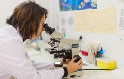 UpM y OMS unen fuerzas contra el cáncer de mama y de cuello uterino