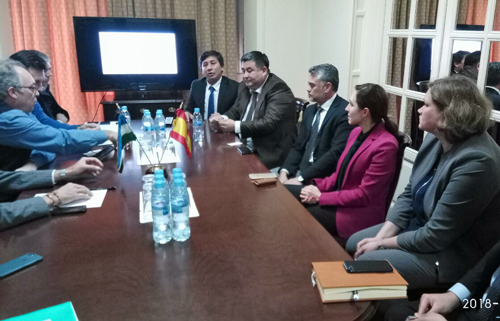 Uzbekistán ofrece a las empresas un acceso directo a Rusia y China