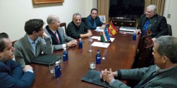 Homenaje al fallecido presidente Islam Karimov en la Embajada de Uzbekistán