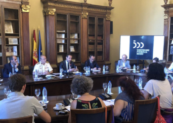 Los representantes de la Comisión Nacional V Centenario Magallanes-Elcano reunidos con los periodistas. / Foto: Ministerio de Cultura y Deporte.