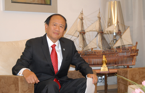 «Exteriores ya ha propuesto a Rajoy una visita a Vietnam el año próximo»