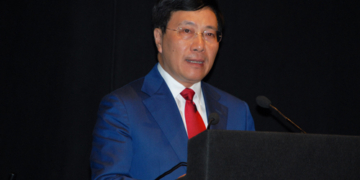 El viceprimer ministro Pham Binh Minh inaugura los Días de Vietnam en España
