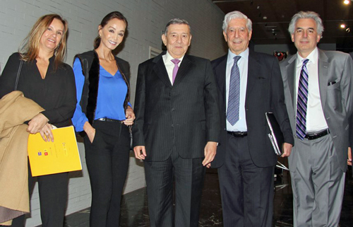 La Embajada de Perú ofreció su propio homenaje al escritor Mario Vargas Llosa