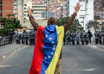 Borrell dijo que España quiere que los venezolanos puedan decidir libremente en unas elecciones.