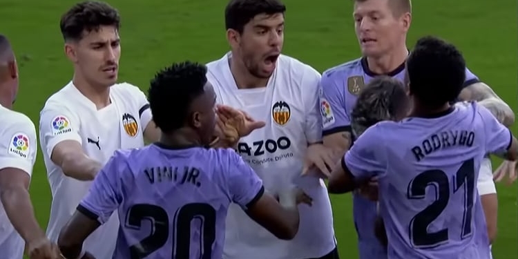 Brasil y España, al borde del conflicto diplomático, tras los insultos racistas a Vinicius