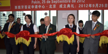 El Gobierno abre doce nuevas oficinas en China para tramitar visados