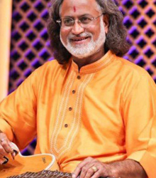 Concierto de Vishwa Mohan Bhatt, en el Conde Duque de Madrid