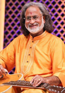 Concierto de Vishwa Mohan Bhatt, en el Conde Duque de Madrid