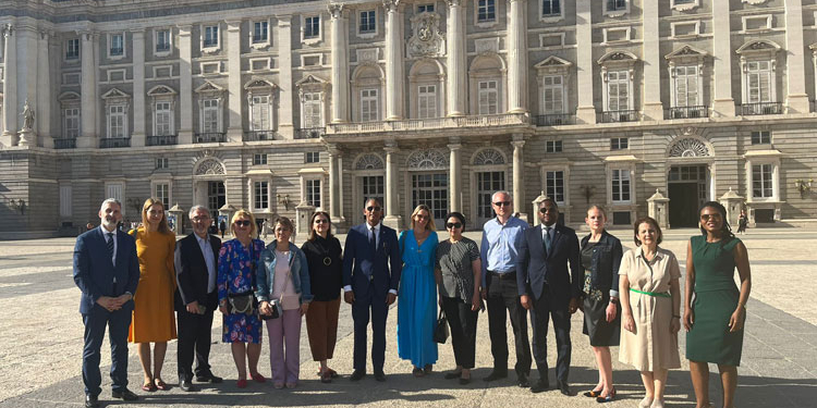 Visita de miembros de ADE a la exposición ‘Sorolla a través de la luz’