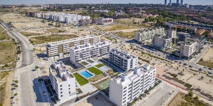 La compraventa de vivienda por extranjeros se multiplica casi por dos en el primer trimestre