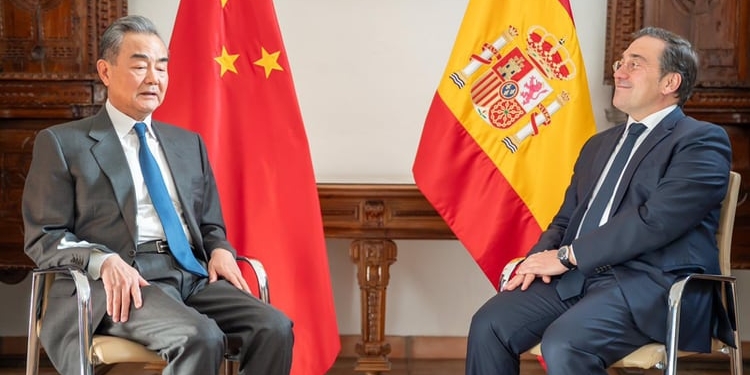 Wang Yi agradece el apoyo de España a la política de “una sola China”