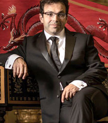 Concierto del músico Yago Mahúgo en el Teatro Fernando de Rojas