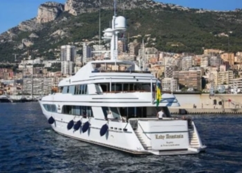 El Gobierno aplica ya sanciones a inmuebles de oligarcas rusos en España