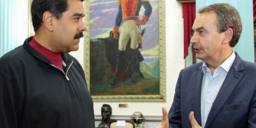 Zapatero llega a Venezuela para tratar de que Gobierno y oposición dialoguen