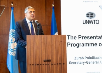Pololikashvili: innovación, inversión, sostenibilidad y competitividad, claves para el turismo