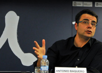 «Irán vive un cambio económico, pero aún no político», según un periodista español