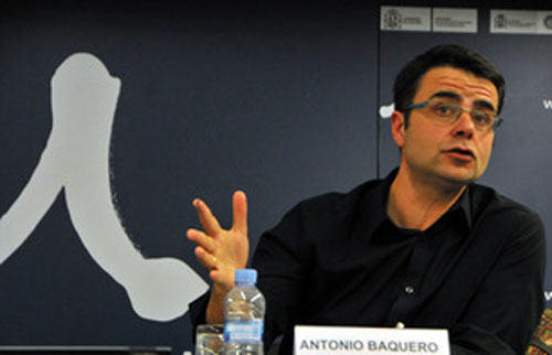 «Irán vive un cambio económico, pero aún no político», según un periodista español