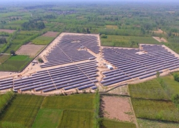 Abengoa concluye su primera planta fotovoltaica en India