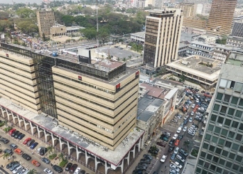 España presta 8,5 millones a Costa de Marfil para energías renovables